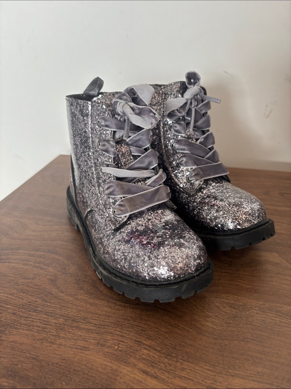 Old Navy Silver Glitter Lace-Up Kids Boots